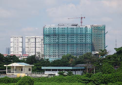 Năm 2016, thị trường nh&agrave; đất s&ocirc;i động n&ecirc;n lượng vốn đổ v&agrave;o thị trường rất lớn ảnh:Phương danh