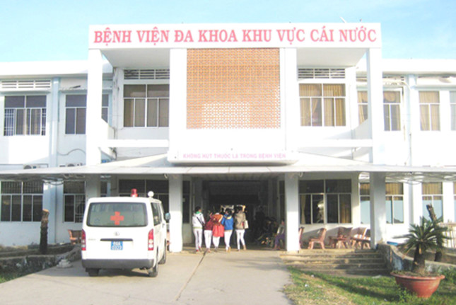Côn đồ truy sát náo loạn bệnh viện