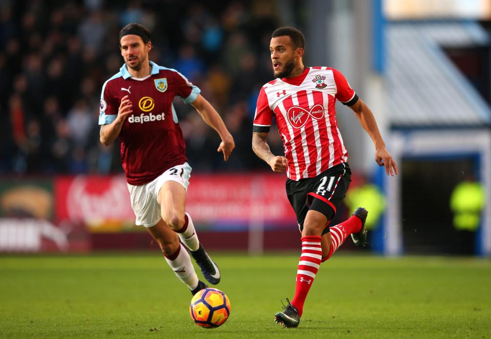 Benitez nhắm Morgan, Guardiola săn sao U20 Pháp - Ảnh 3.