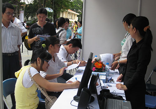 Nghỉ hưu trước tuổi c&oacute; được hưởng trợ cấp thất nghiệp? - Ảnh 1.