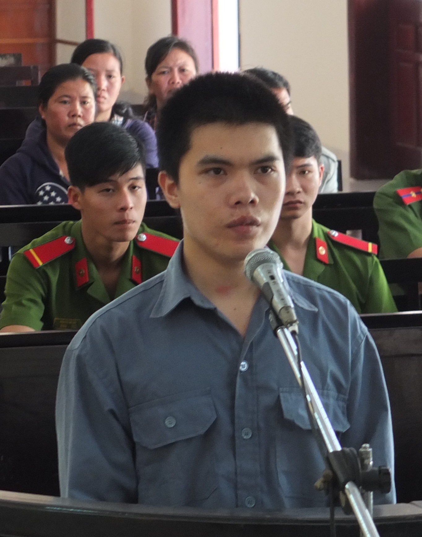 Thanh niên 21 tuổi hiếp dâm “bạn gái” 12 tuổi