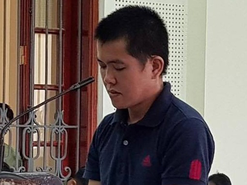 Mẹ uống thuốc chuột tự vẫn khi nghe con gọi điện báo giết người