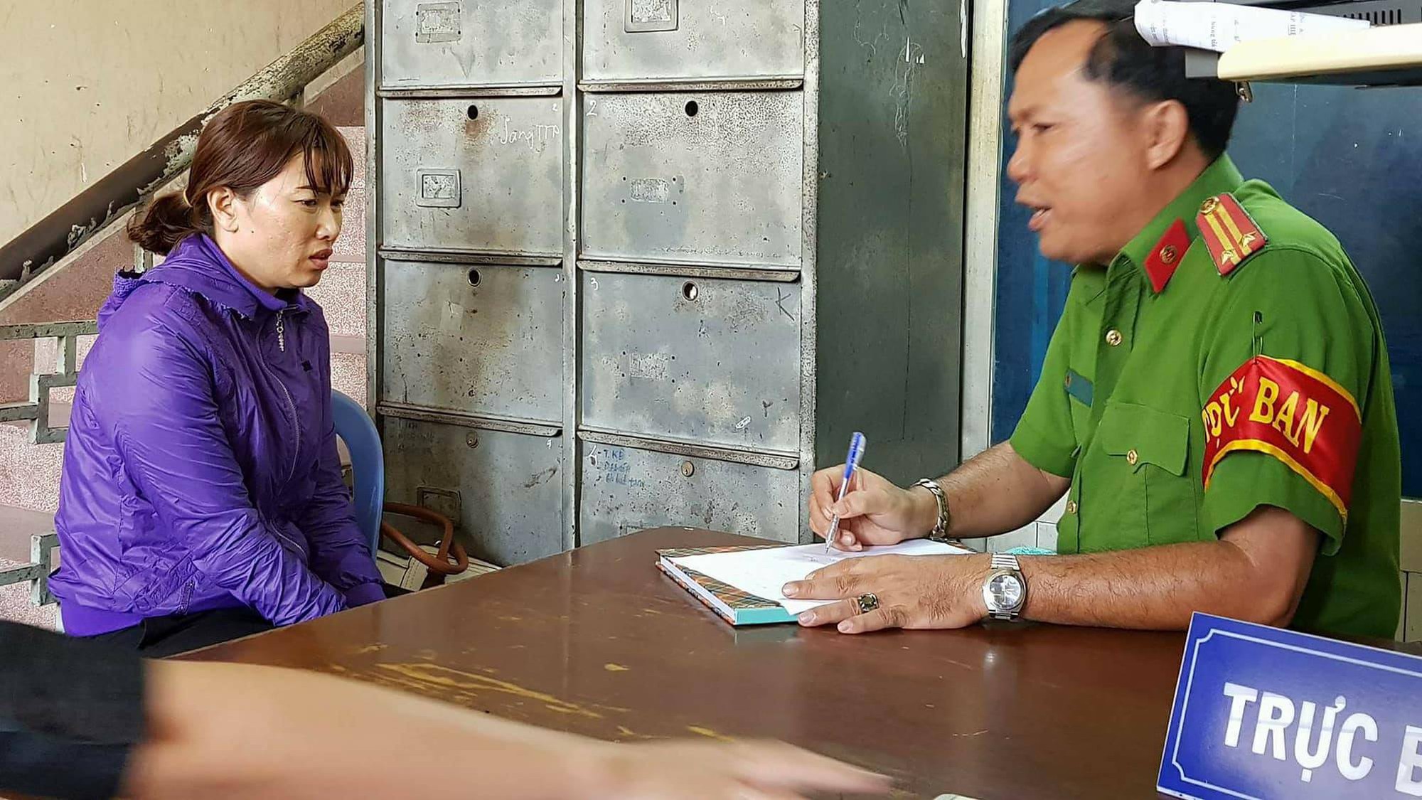 Bảo mẫu Mầm Xanh khai dùng nhiều vật dụng đánh trẻ