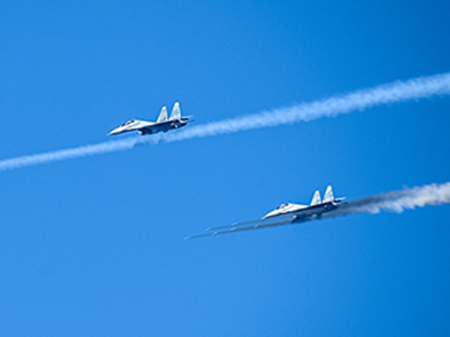 Xem Su-30MK2 bổ nhào phóng tên lửa diệt mục tiêu trên biển