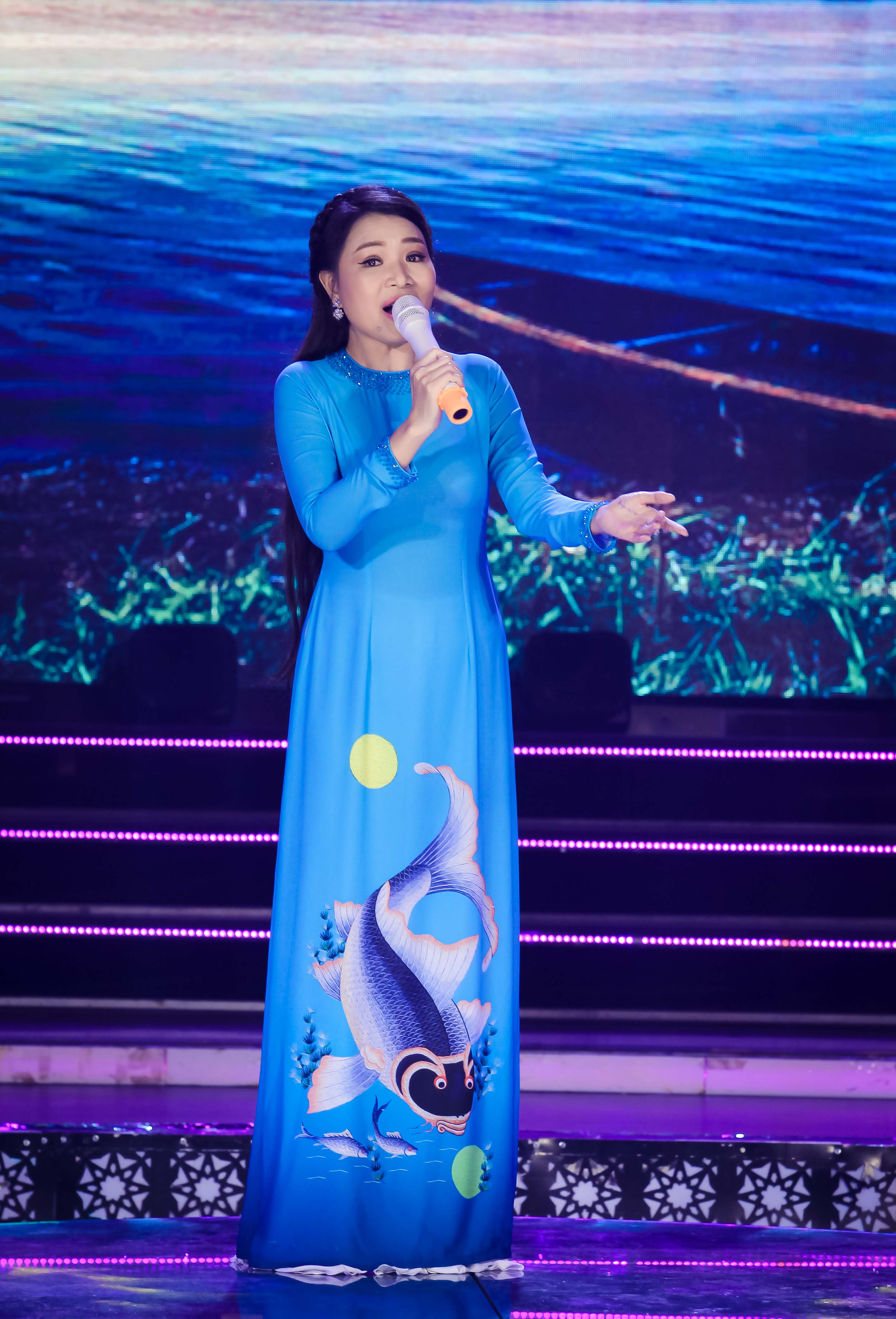 Thanh Ngọc truyền cảm x&uacute;c đ&ecirc;m 8 Mai V&agrave;ng kết nối - Ảnh 20.