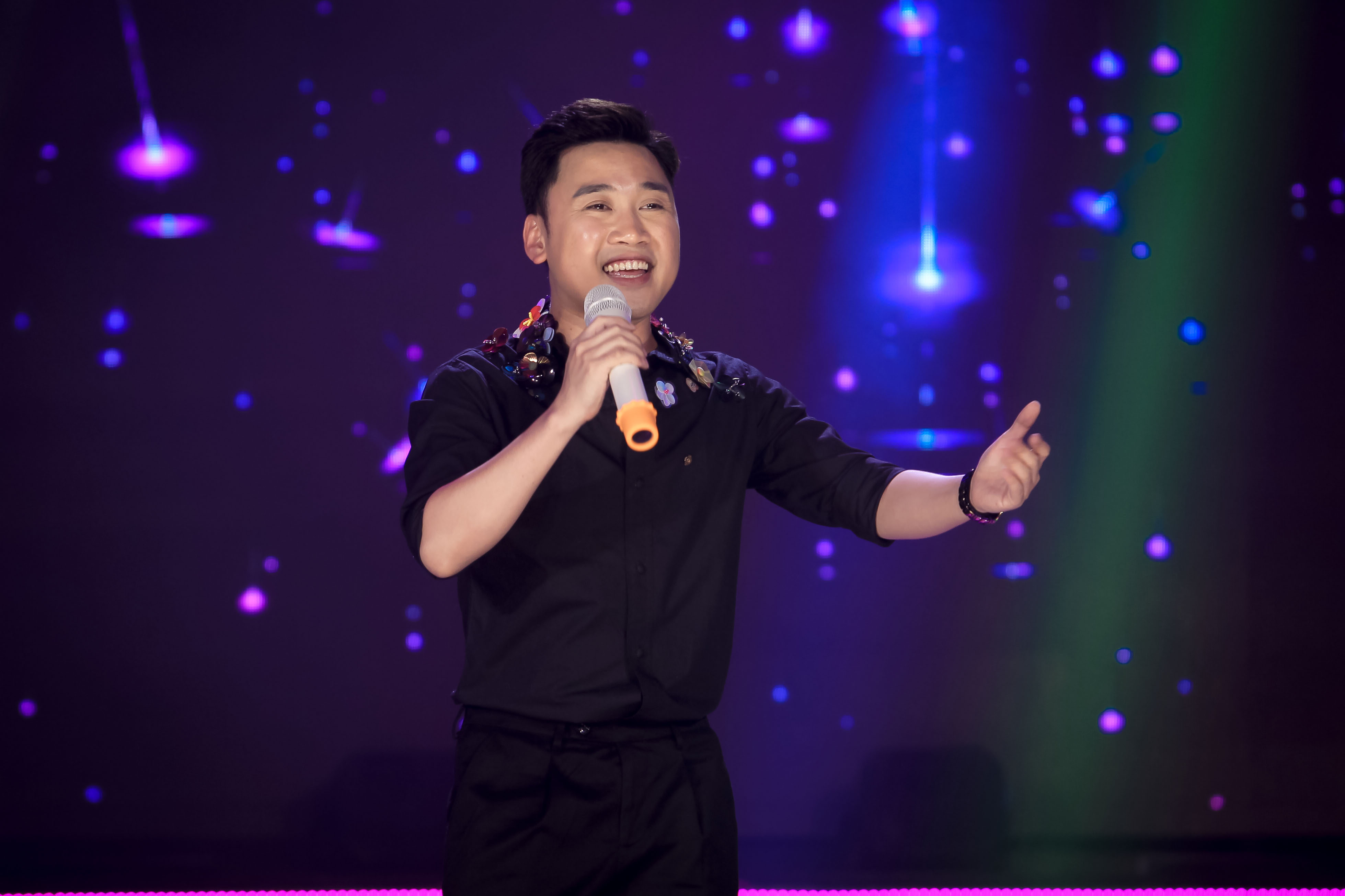 Thanh Ngọc truyền cảm x&uacute;c đ&ecirc;m 8 Mai V&agrave;ng kết nối - Ảnh 8.