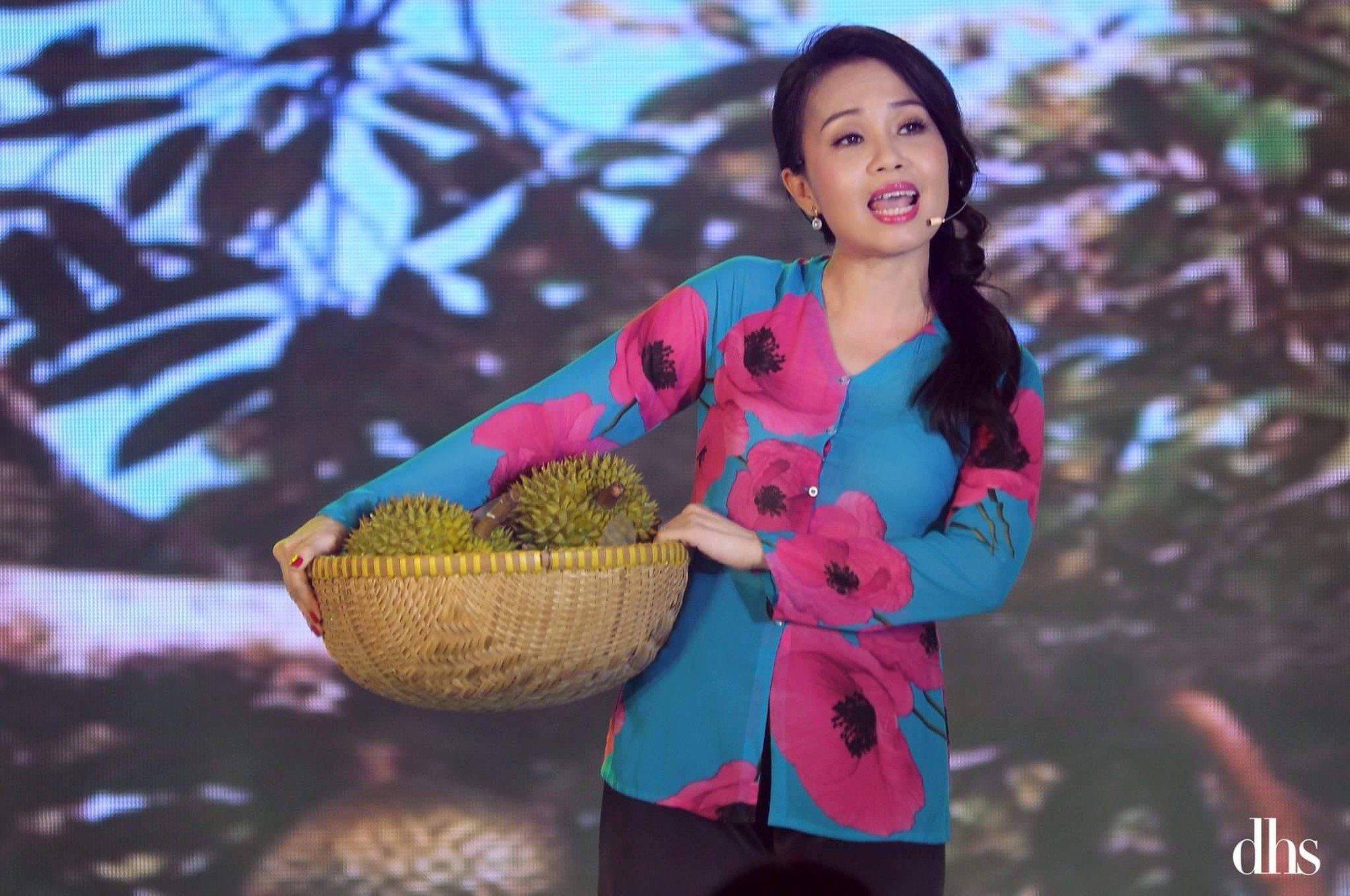 Cẩm Ly: Cuộc sống kh&ocirc;ng như tranh vẽ - Ảnh 3.