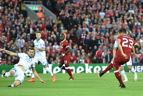 Mưa b&agrave;n thắng ở Anfield, Liverpool trở lại Champions League - Ảnh 3.