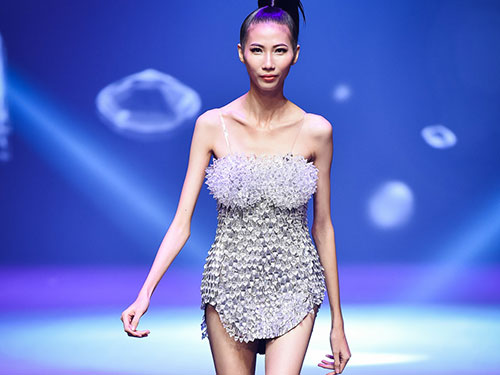 Hết thời siêu mẫu gầy?
