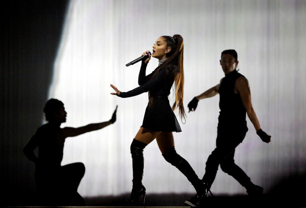 X&ocirc;n xao chuyện liveshow Ariana Grande bị hủy - Ảnh 2.