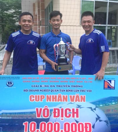 Dân "phủi"… chạy sô