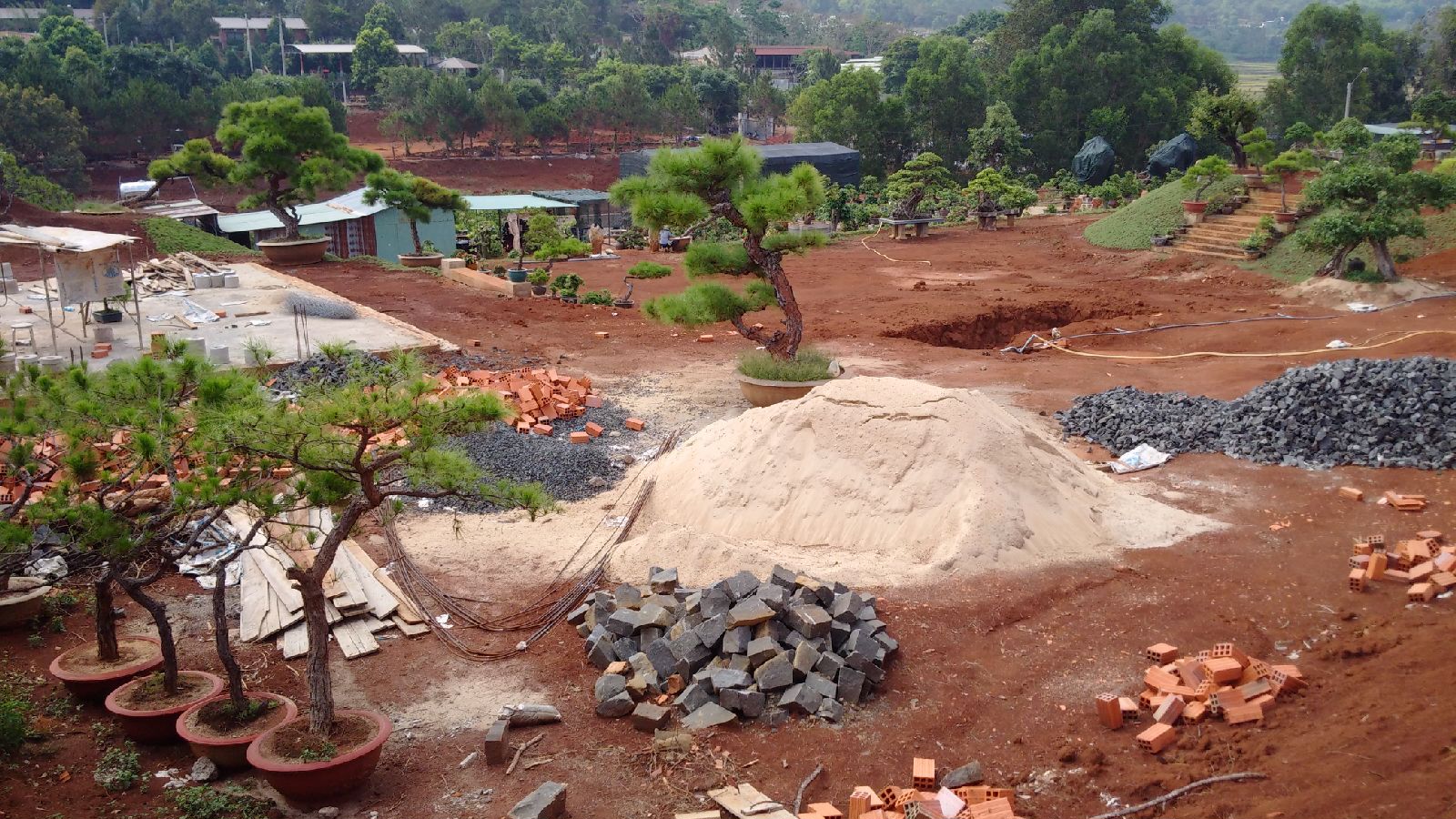Xâu xé đất rừng, rút ruột ngân sách