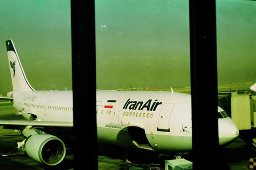 Đương đầu lệnh trừng phạt: Iran lách khe cửa hẹp