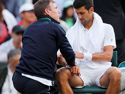 Nghỉ hết năm cũng tốt cho Djokovic