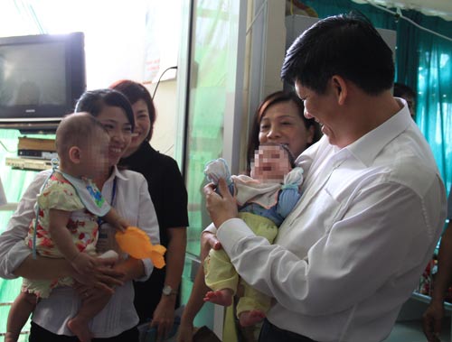 Xua tan đau khổ, mặc cảm