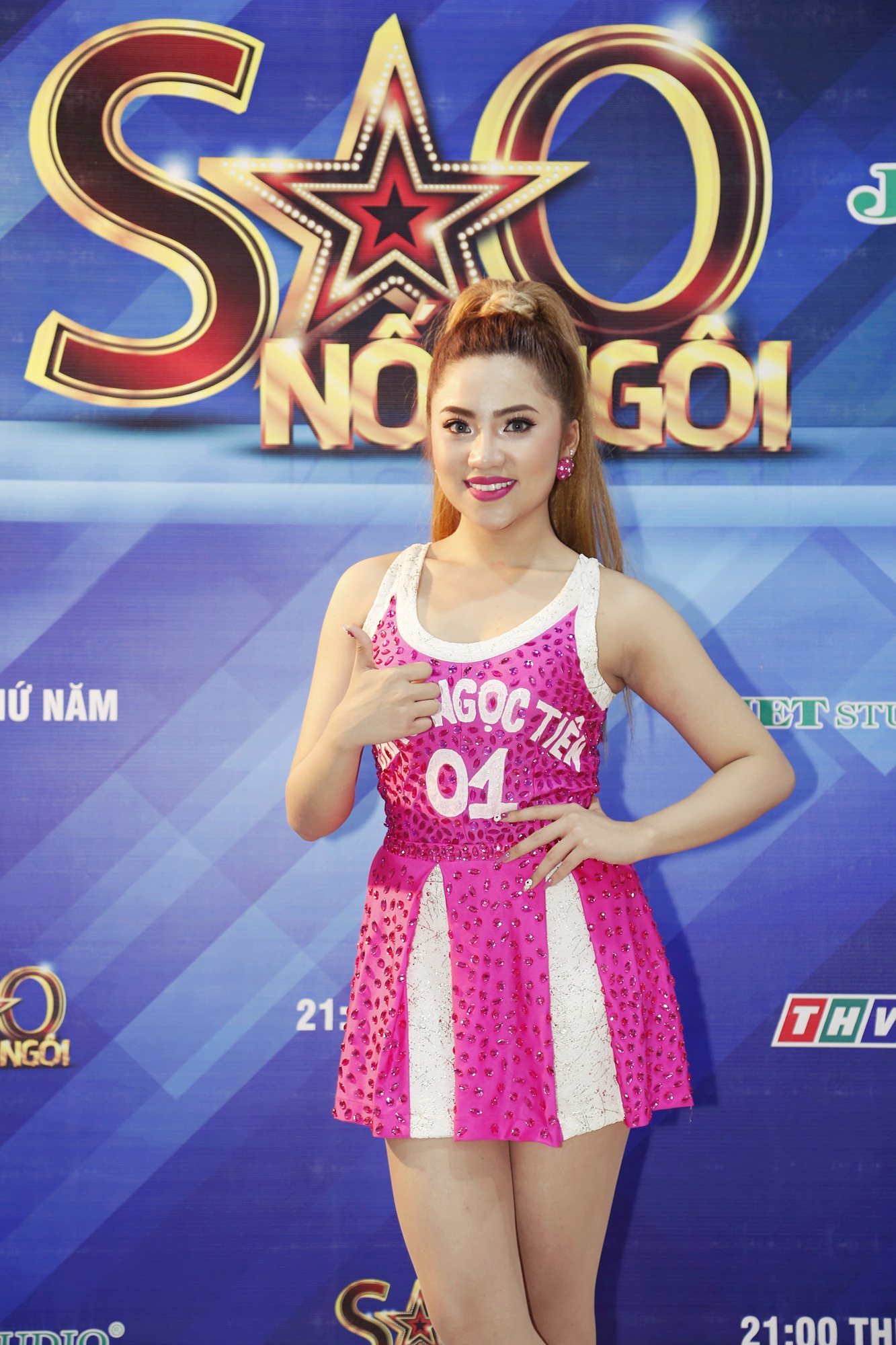 Bạch Tuyết, Th&aacute;i Ch&acirc;u, Kim Tử Long, Minh Nh&iacute; ngồi ghế n&oacute;ng Sao nối ng&ocirc;i - Ảnh 5.