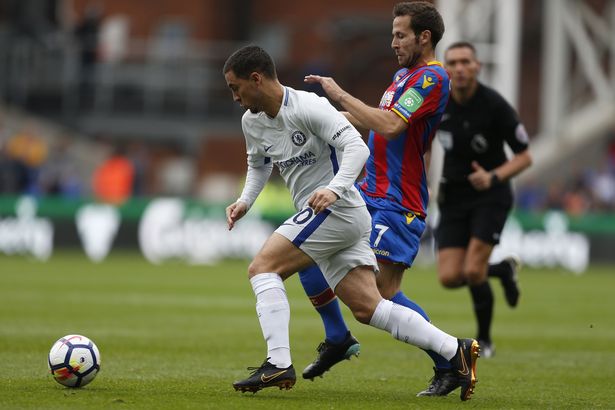 Chelsea thua sốc, Man City thắng Stoke 7 bàn