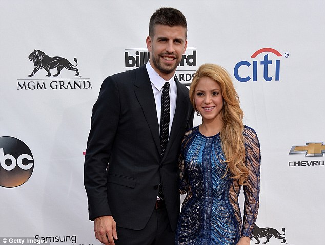 Ca sĩ Shakira chia tay, Pique khủng hoảng trầm trọng