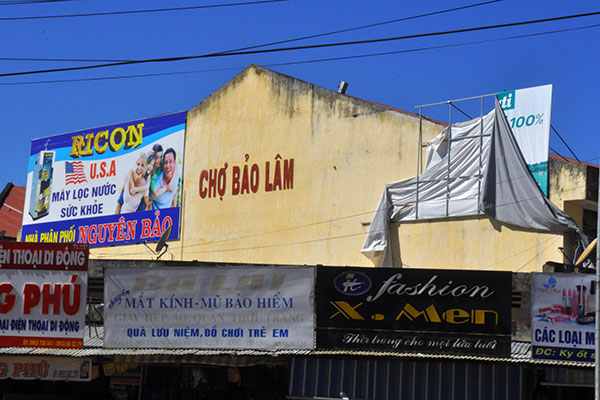 Làm rõ vụ bảo vệ chợ đánh tiểu thương nhập viện - Ảnh 1.