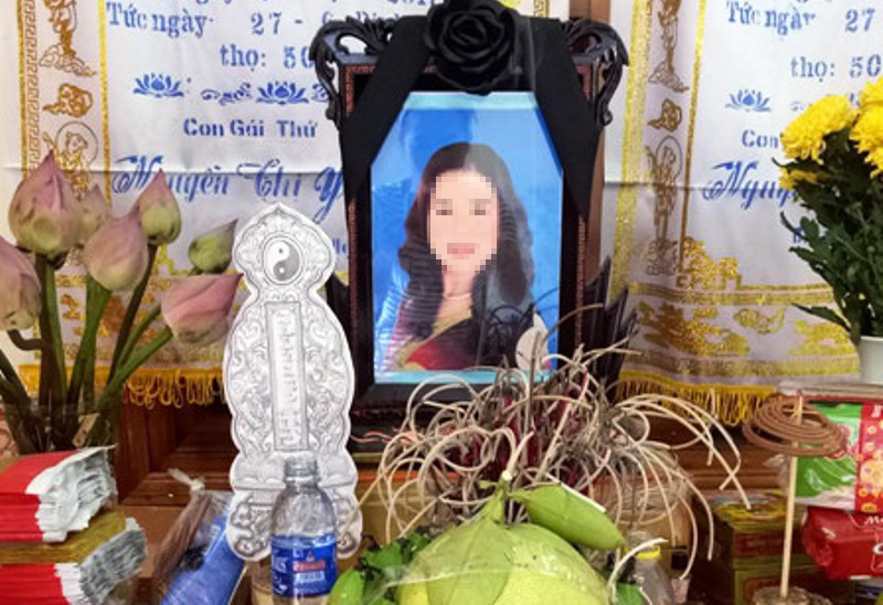 Nghi vợ ngoại tình, chồng đâm chết vợ rồi tự sát