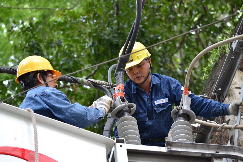Không để thiếu điện mùa khô