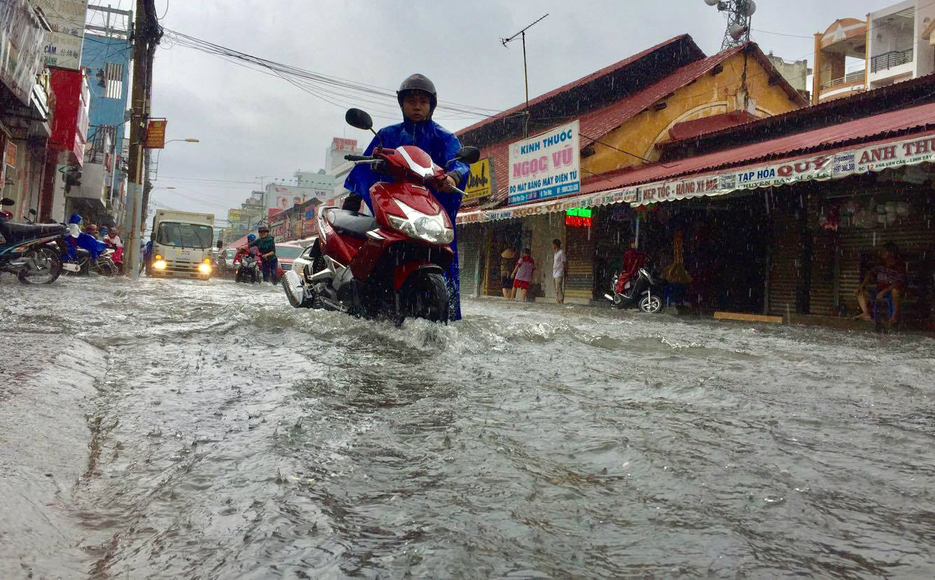Chống ngập vẫn tắc!