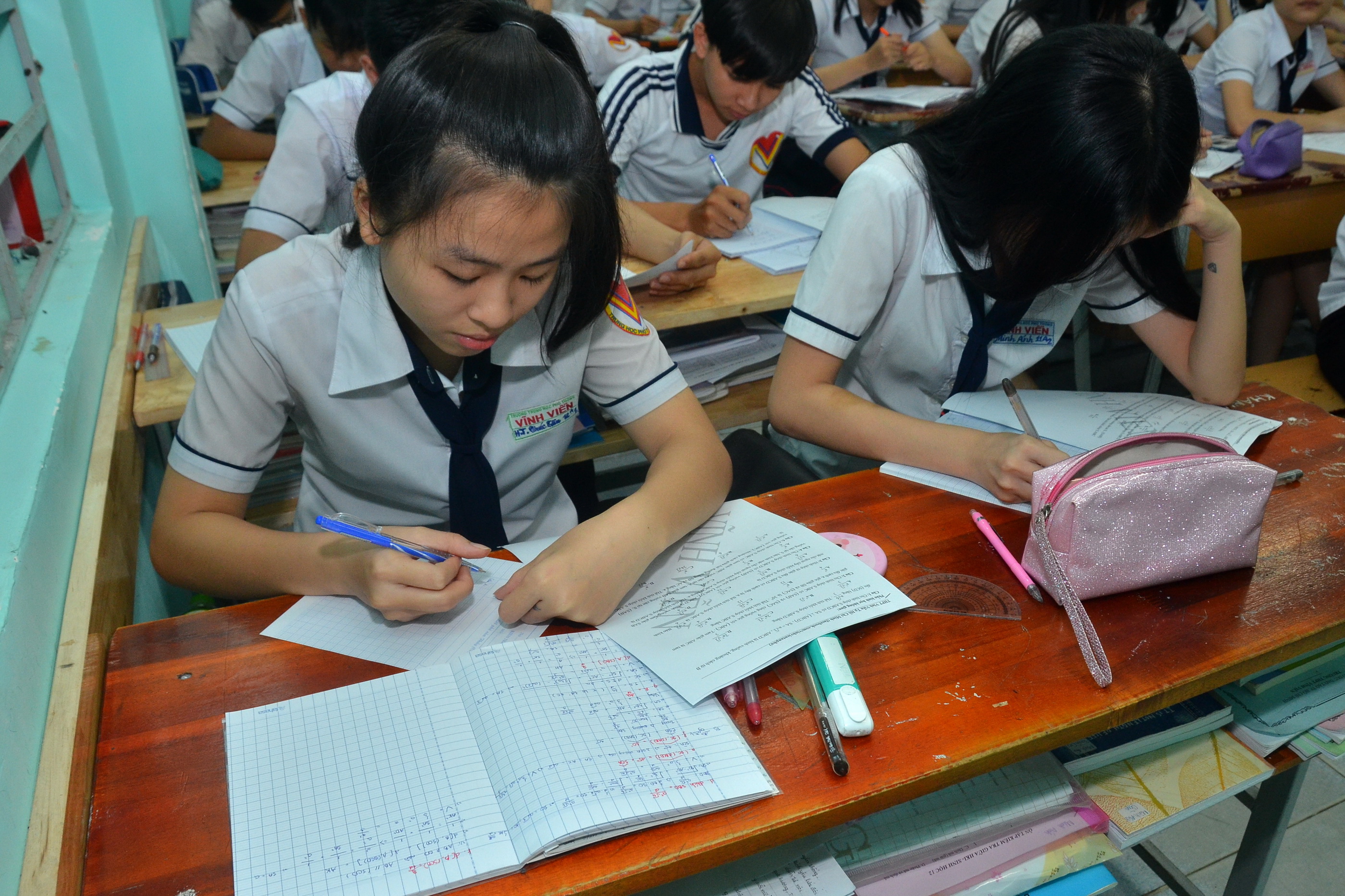 Căng thẳng &ocirc;n thi nước r&uacute;t - Ảnh 2.