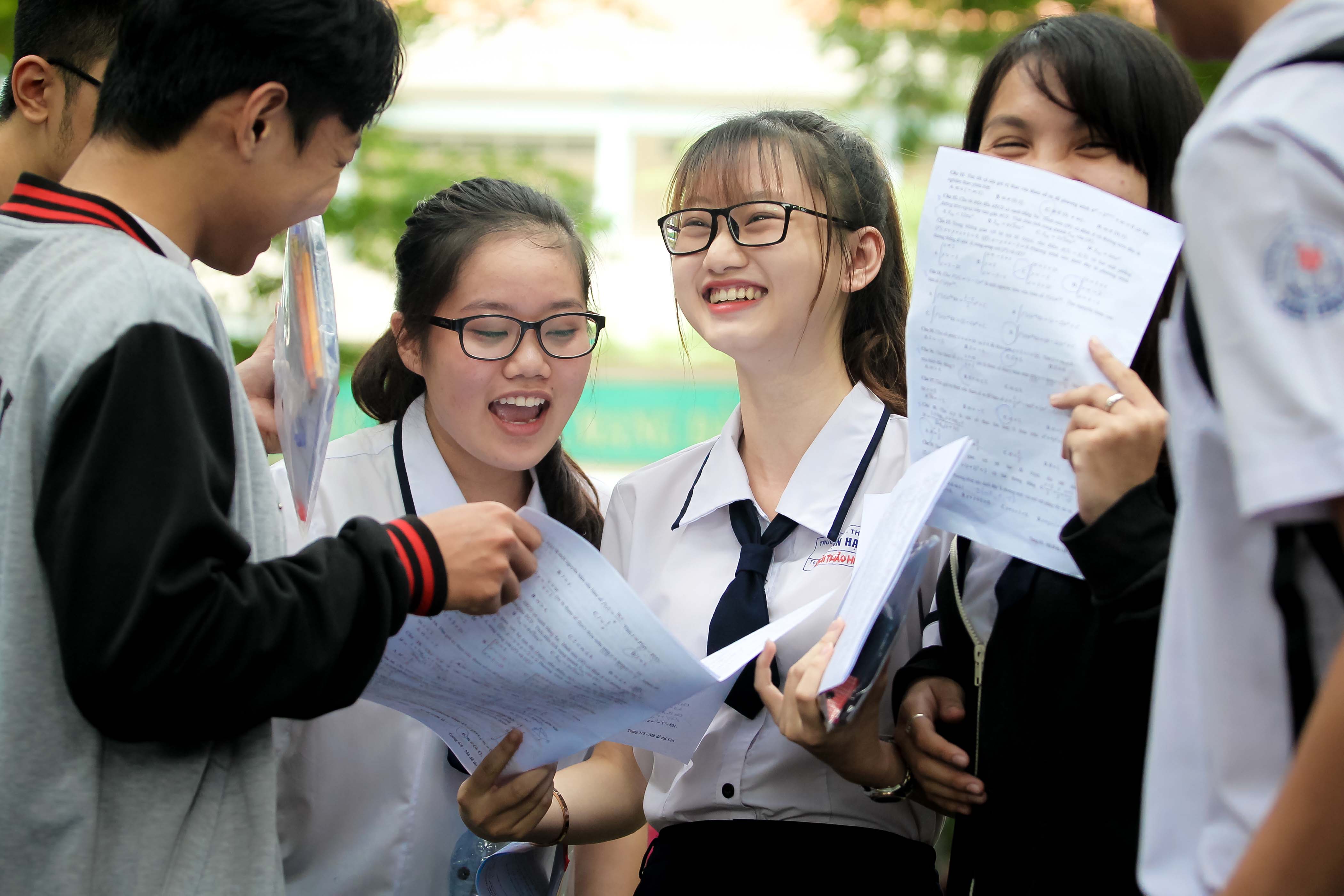 Đề thi thiếu đột phá!