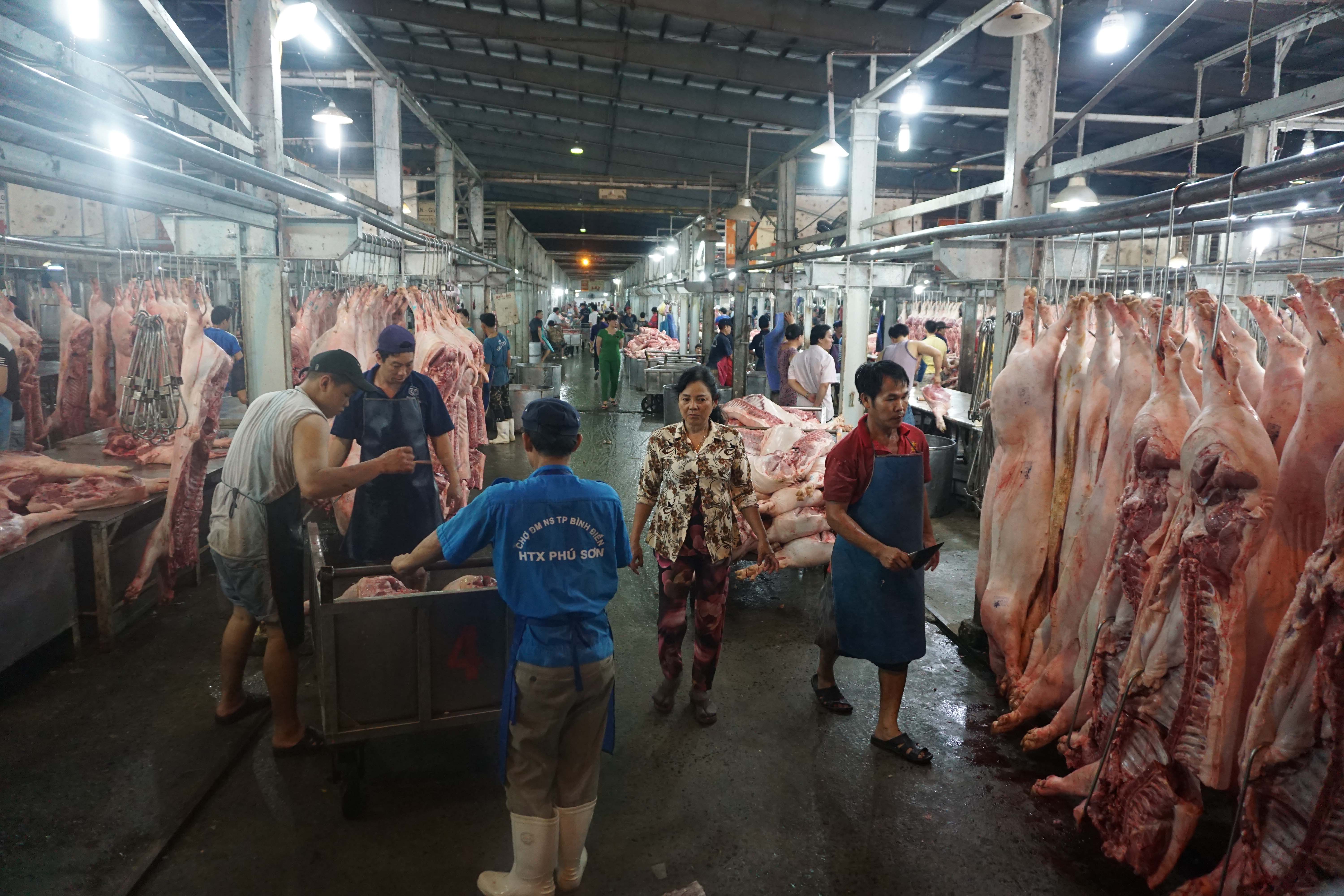Vất vả truy xuất nguồn gốc thịt heo