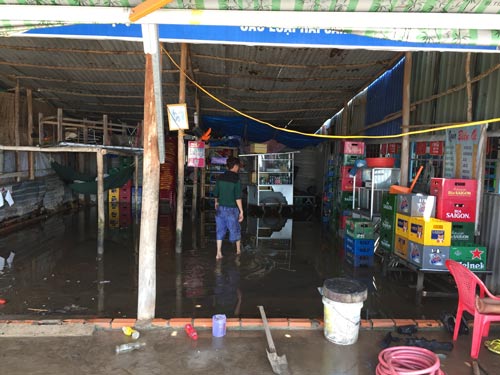 Sóng biển tàn phá ở Bạc Liêu