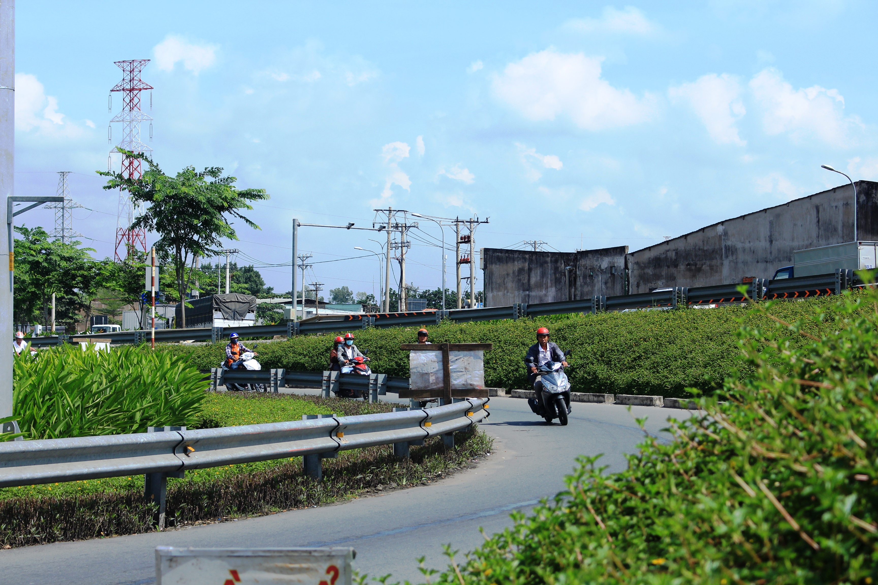 Ớn lạnh những cung đường cong - Ảnh 2.