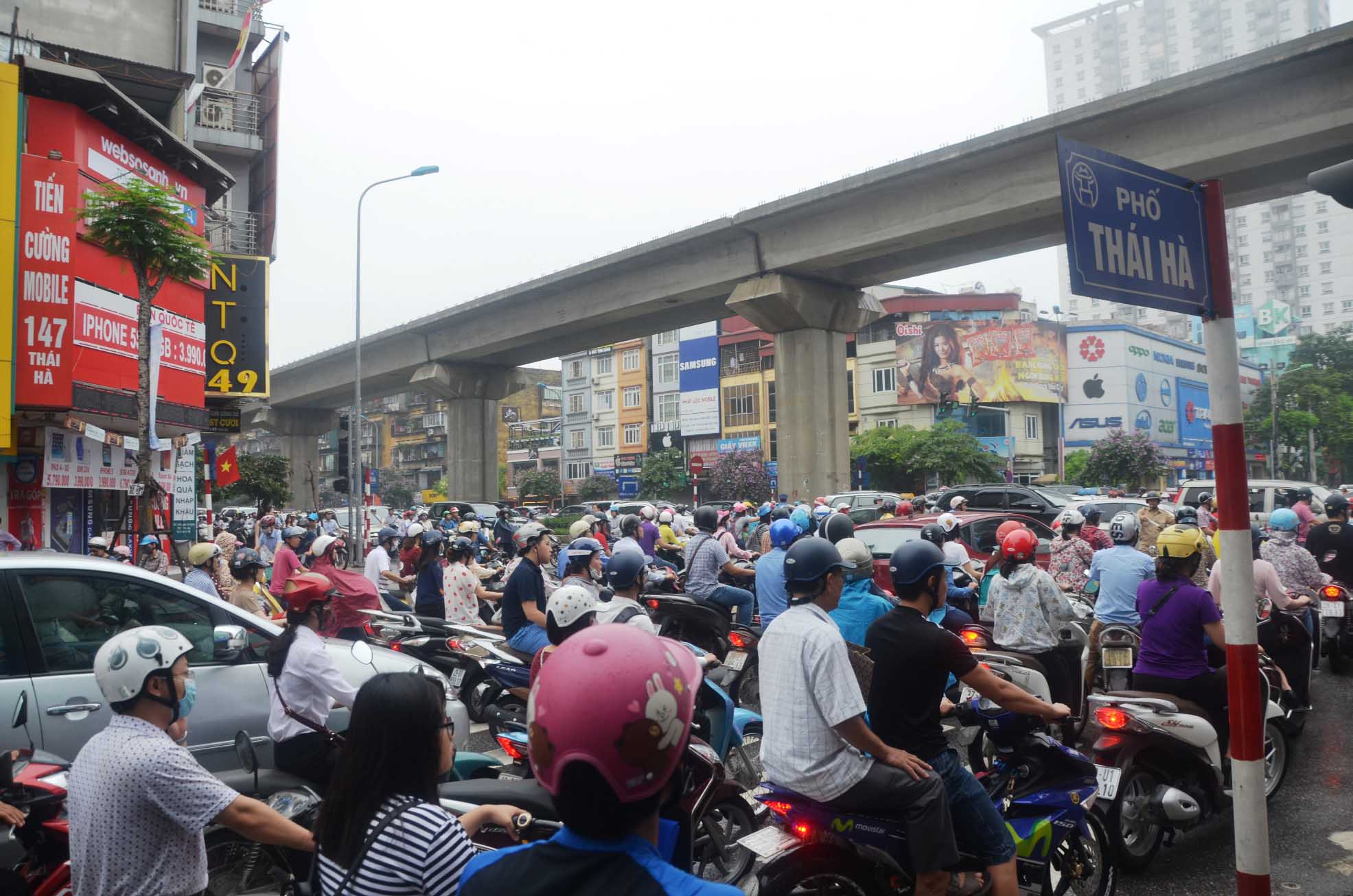 Lấy ý kiến về hạn chế xe máy tại Hà Nội: Minh bạch trong khảo sát!