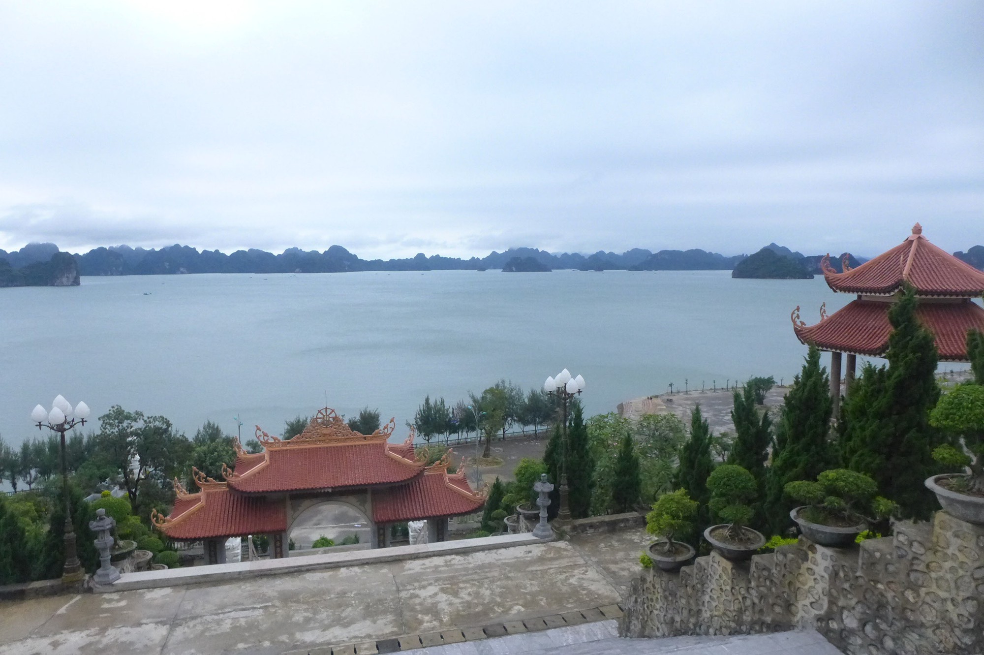Xây dựng 3 đầu tàu đặc khu kinh tế