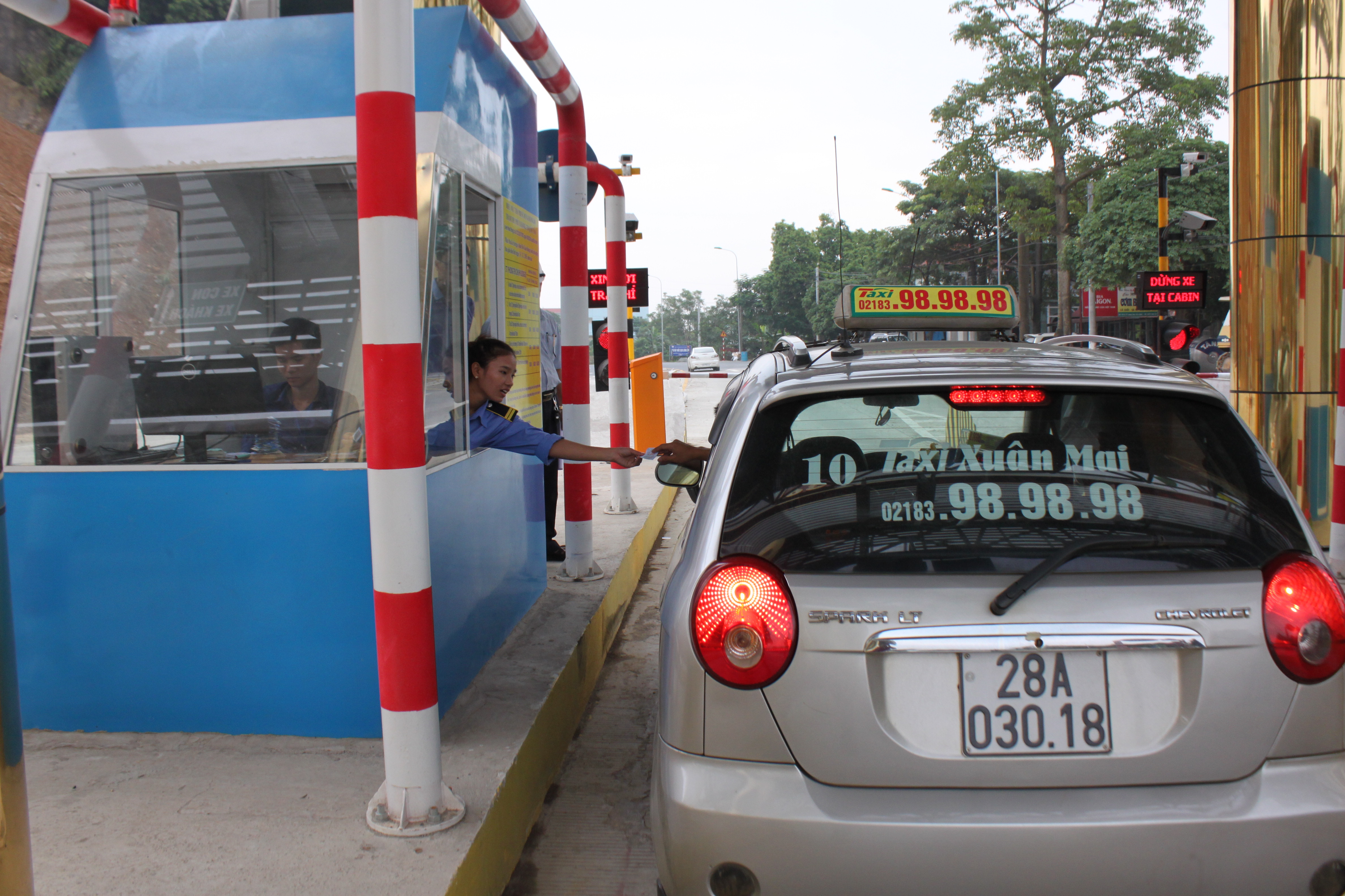 Chần chừ thu phí không dừng