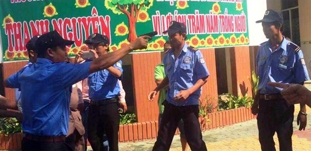 Làm rõ vụ chủ trường học bị còng tay