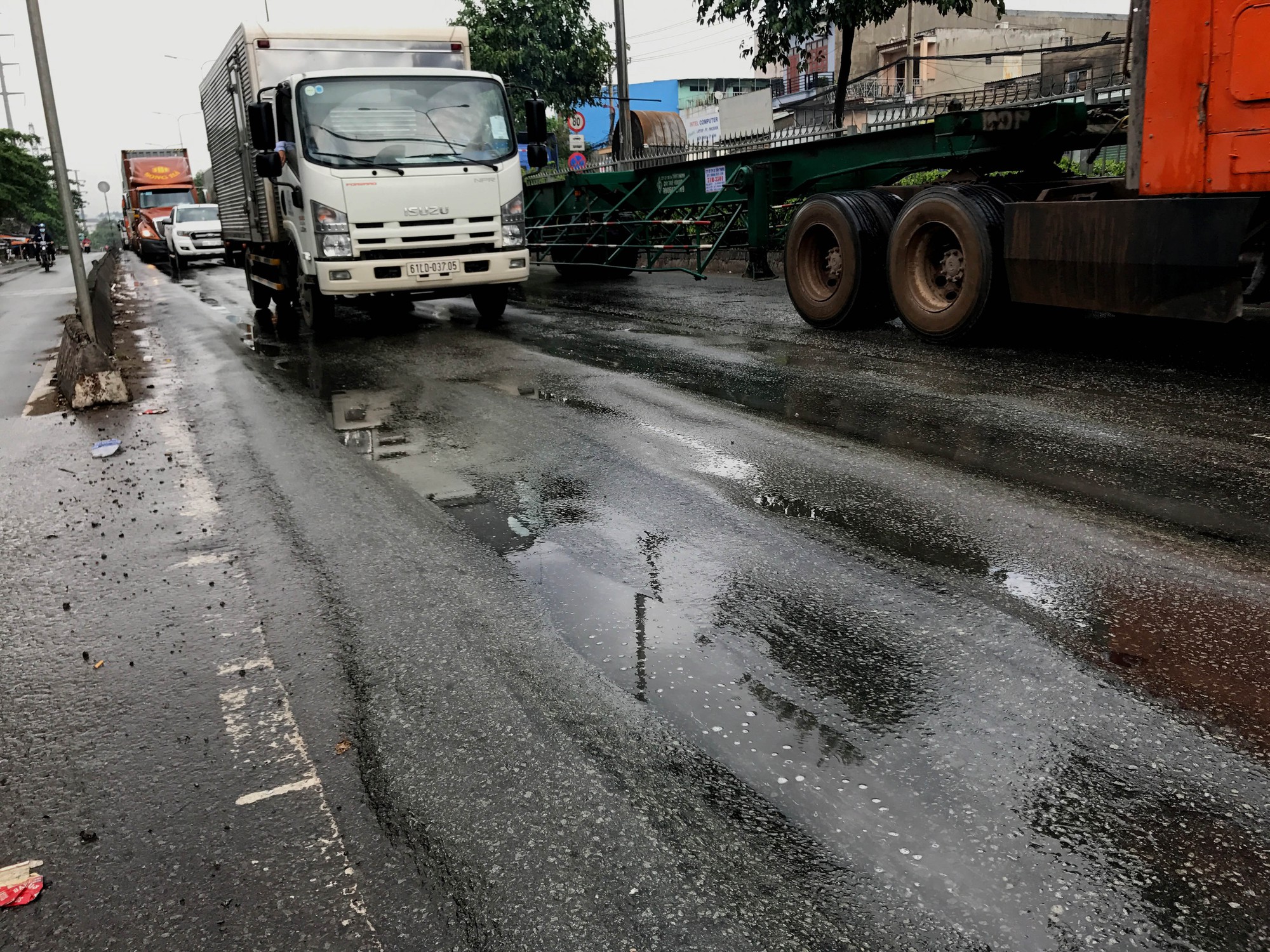 Quốc lộ 1 cũng trồi lún, chờ dự án lớn