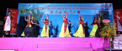 Chương trình văn nghệ Mừng Xuân Đinh Dậu của Công ty TNHH Long Rich - KCX Linh Trung 2 (quận Thủ Đức, TP HCM)