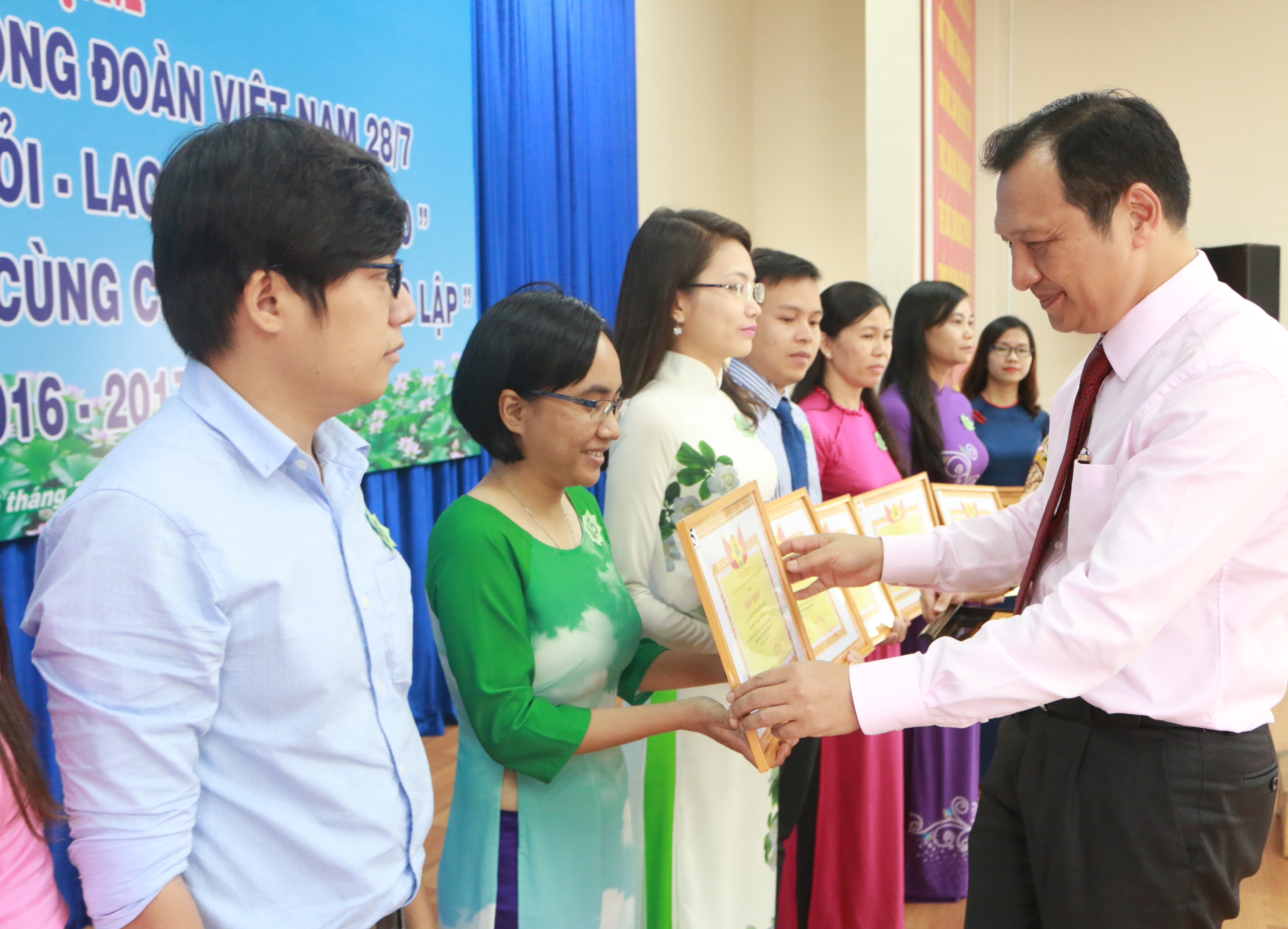 Những thầy giáo "công nghệ"