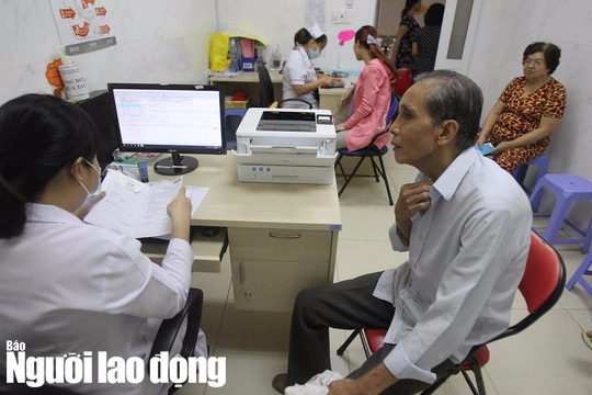 Th&ocirc;ng tuyến BHYT chỉ thực hiện tại c&aacute;c bệnh viện tuyến quận, huyện - Ảnh 1.
