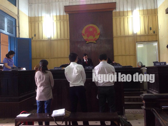 Nguyên phó tổng giám đốc công ty chứng khoán lại ra tòa