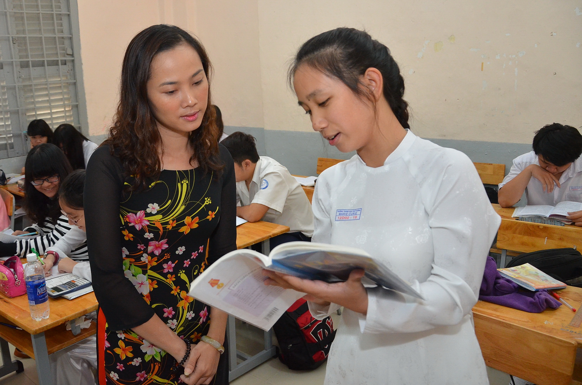 Thiếu SGK, giáo viên dạy tiếng Việt ở nước ngoài