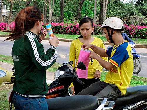 Mất tiền oan vì “cò” việc làm