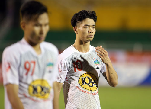 Gánh nặng từ Công Phượng