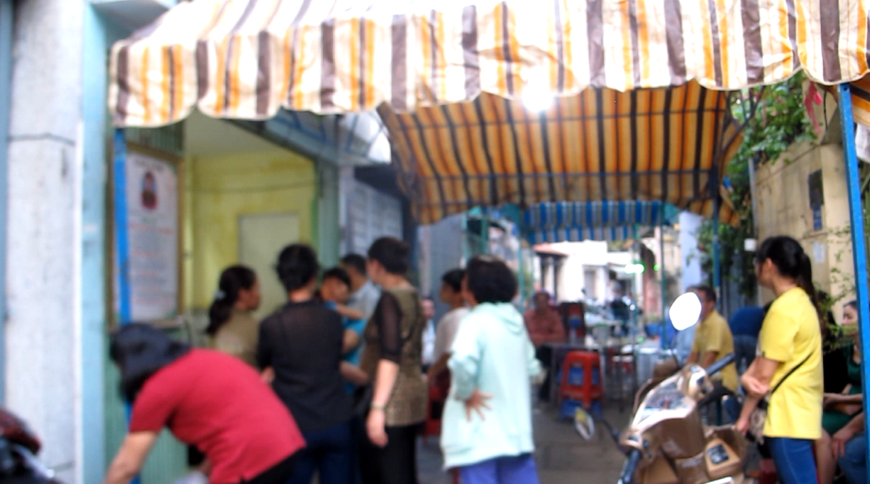 Người nhà tổ chức tang lễ