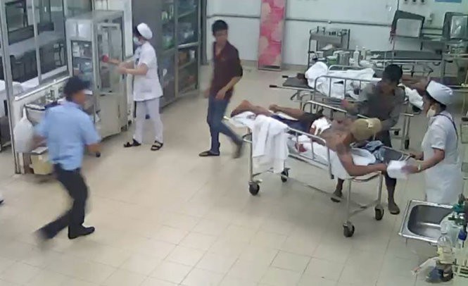 Phú Quốc: Côn đồ xông vào bệnh viện truy sát bệnh nhân