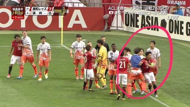 Đội bóng Hàn Quốc loạn đả ở AFC Champions League