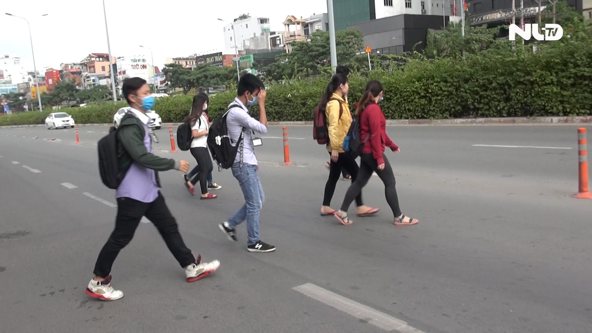 Từ 1-1-2018, người đi bộ sai luật có thể bị phạt tù đến 15 năm