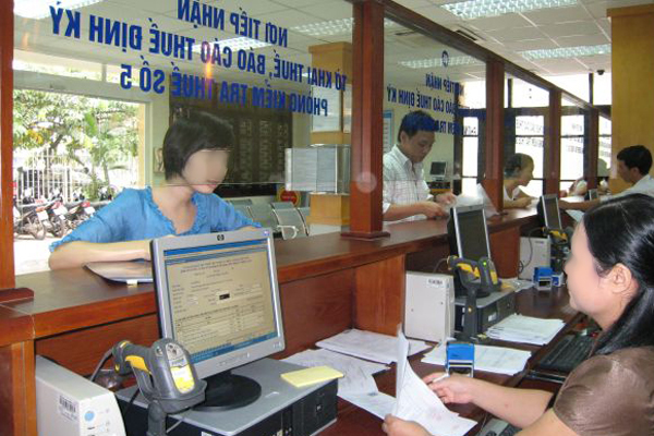 54% người dân cho rằng phải hối lộ mới xin được việc làm nhà nước