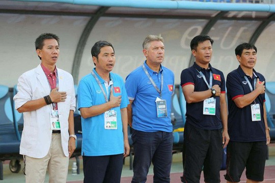 Rời HAGL, HLV Đinh Hồng Vinh dẫn dắt XSKT Cần Thơ
