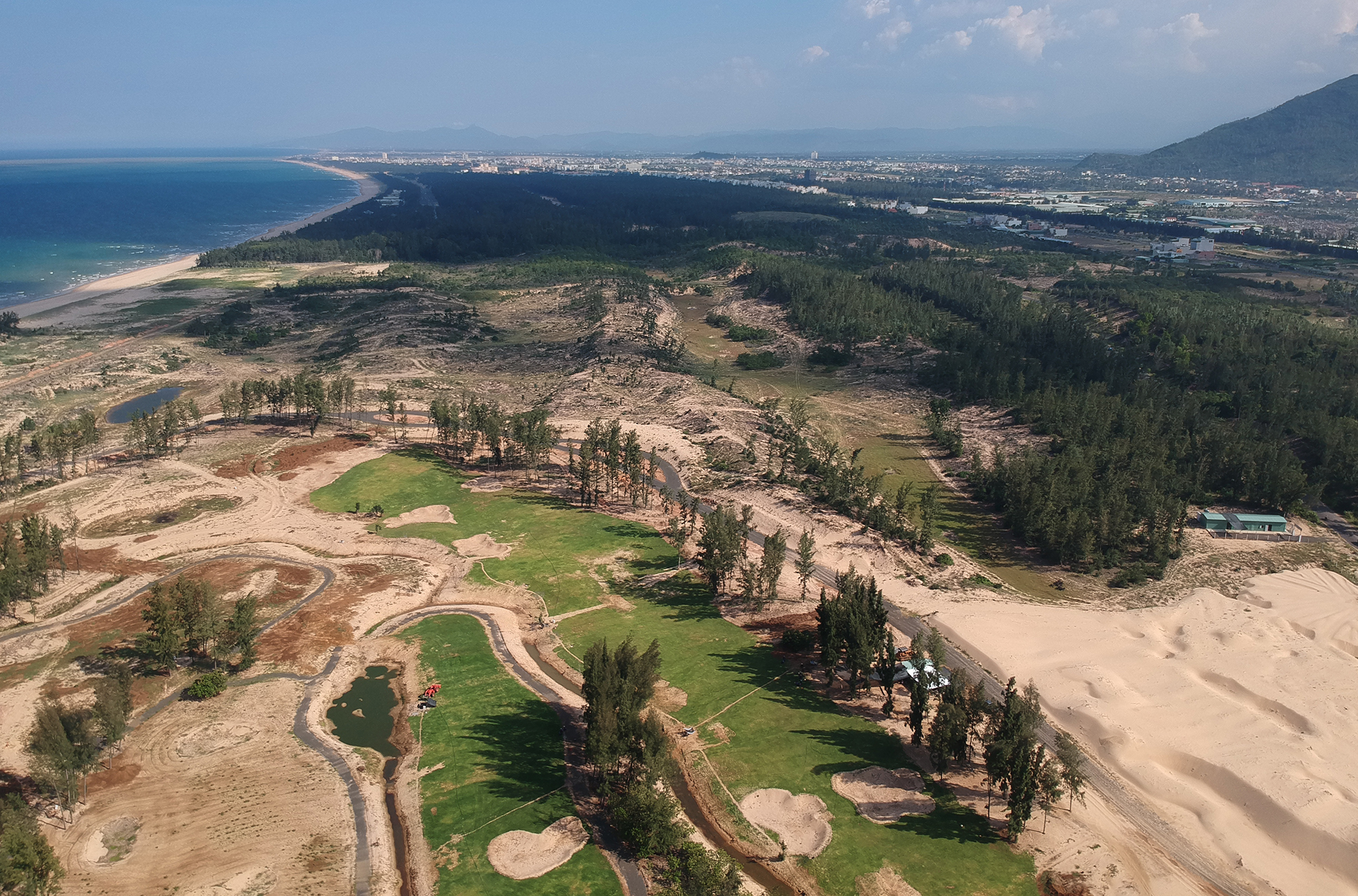CLIP: Rừng phòng hộ Phú Yên bị phá làm sân golf